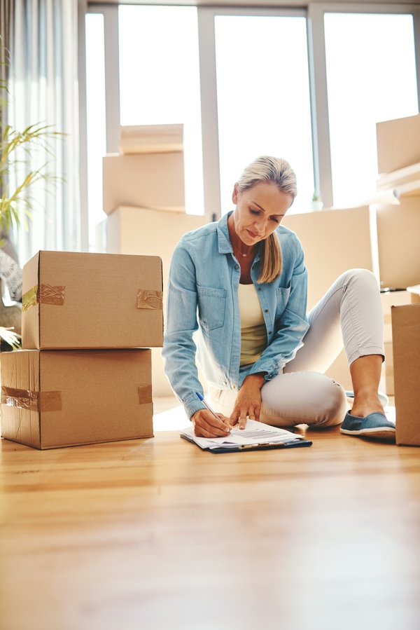 Stress-free moving strategies for effortless transitions
