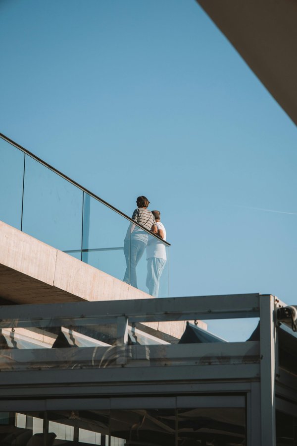 Transform your home with modern glass balustrade systems